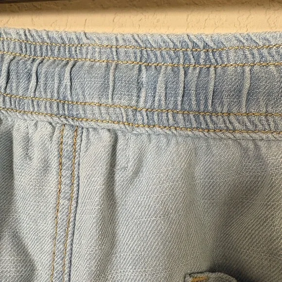 Urban Outfitters BDG Adriane Light Blue Relaxed Drawstring Shorts Size Large NWT - Picture 12 of 16